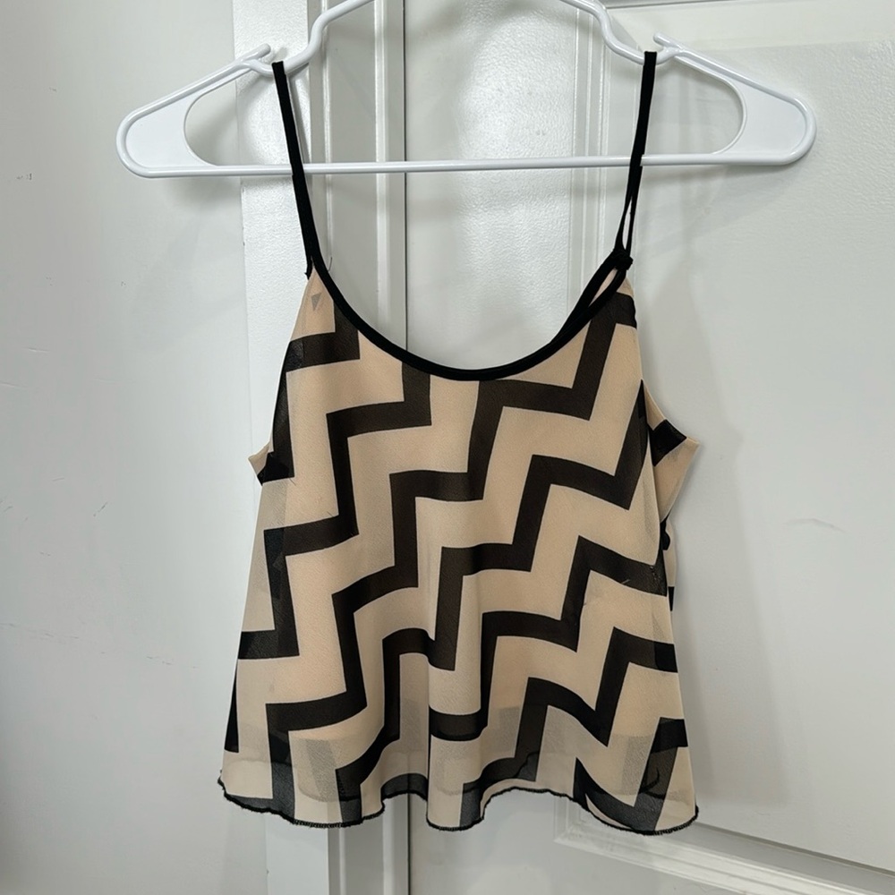 women’s cropped top in black and tan. size small